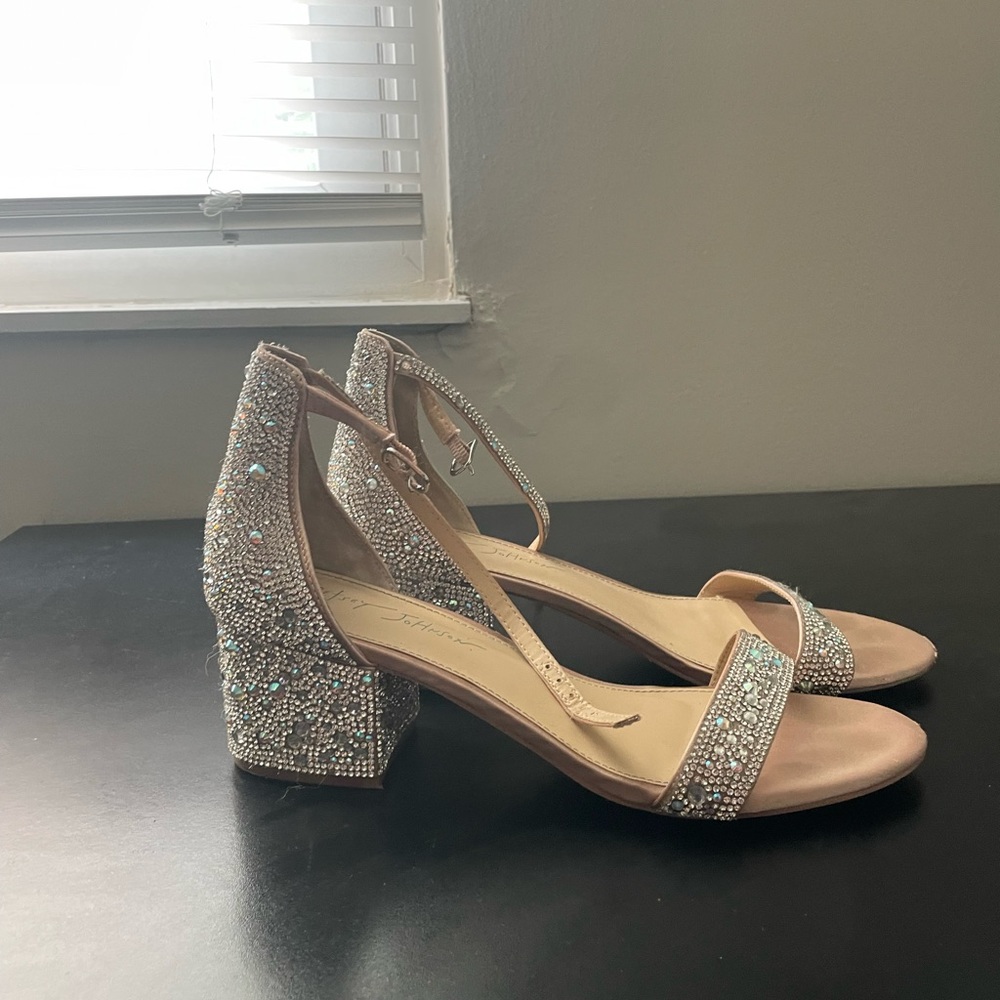 Betsy Johnson size 9 block heels